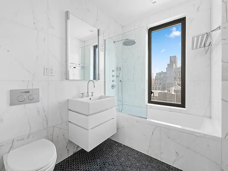 92 Morningside Ave #Penthouse 8A — Photo 12