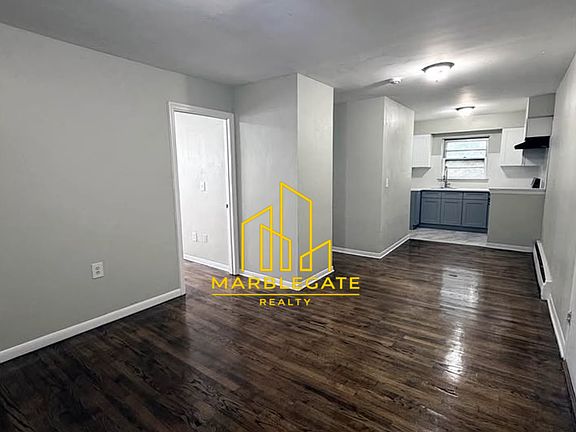 2nd image of 48 Carteret St #144