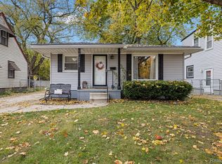 1012 S Campbell Rd, Royal Oak, MI 48067