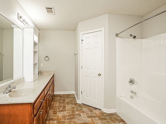 5th image of 237 Timberlake Dr
