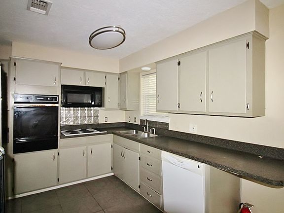 4th image of 622 Dawson Dr
