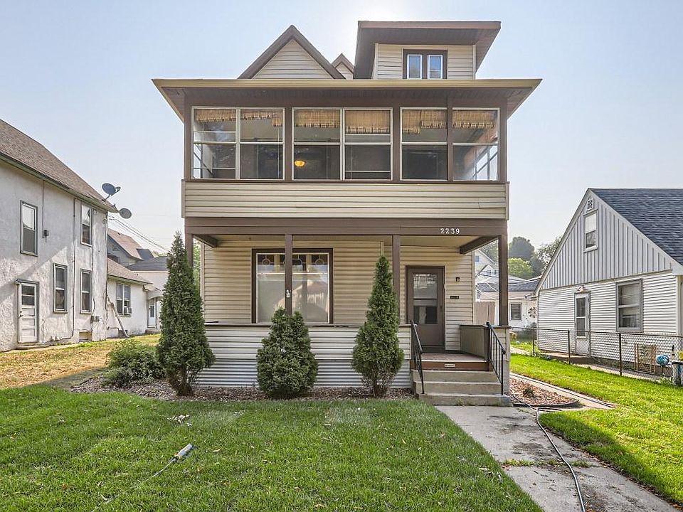 1st image of 2239 Pierce St NE