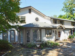 2 Deer Ledge Rd, Oakland, NJ 07436