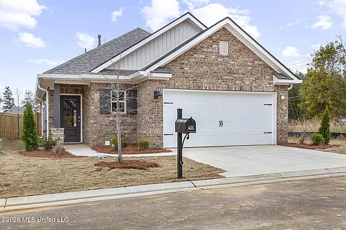 621 Stillwater Cv Photo 1