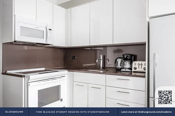 Rented by The Blueground | media 6