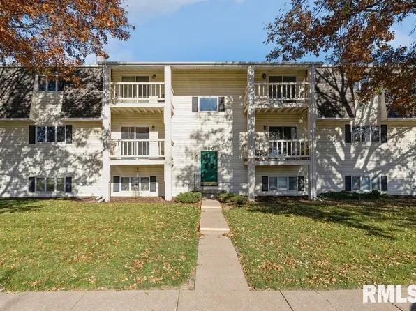 800 E Iowa St, Eldridge, IA 52748