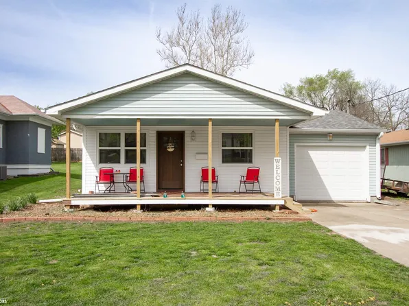 317 N 6th St, Oskaloosa, IA 52577