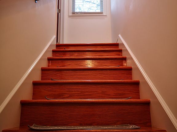 4th image of 21115 32nd Ave
