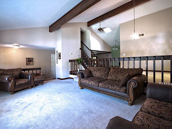 5th image of 2213 Trailridge S