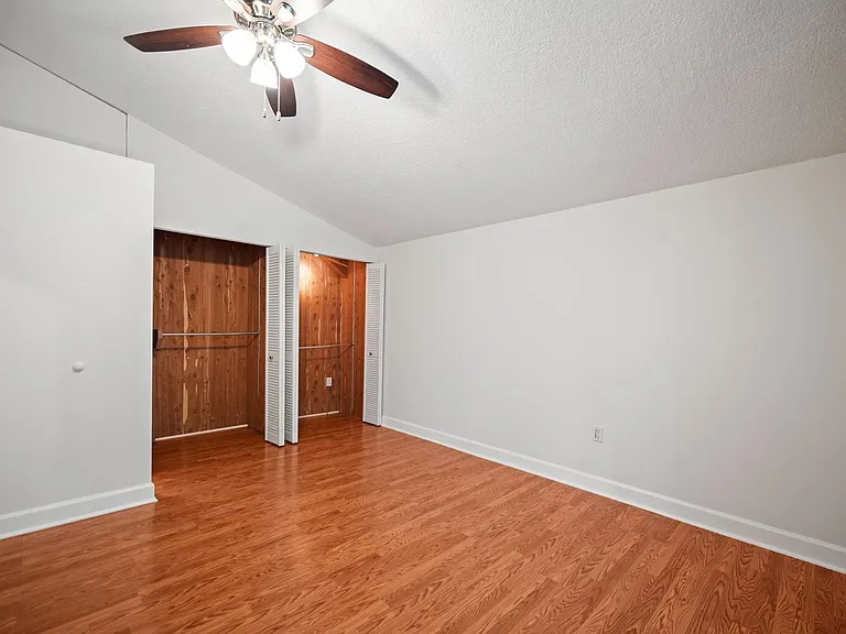 2666 Tigertail Ave #209 — Photo 19