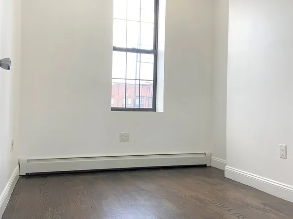 1578 Eastern Parkway image 4 of 7