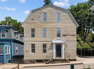 108 Prospect Hill St, Newport, RI 02840