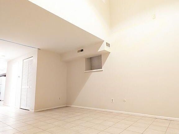5th image of 2201 S 11th St #1B