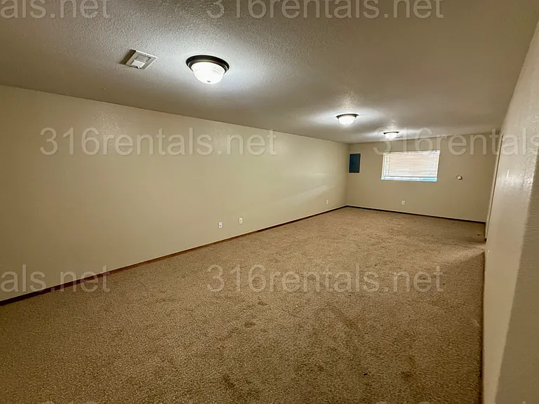 2332 S Goebel Cir — Photo 9