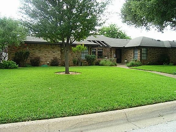 2nd image of 5754 Glen Willow Ct