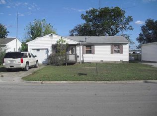 1606 Tower Dr, Ardmore, OK 73401