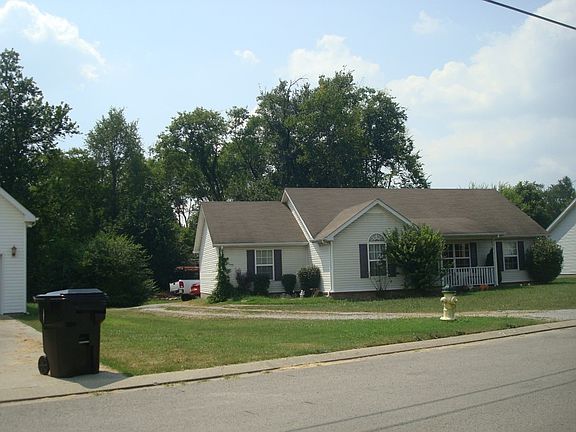 3rd image of 3483 Hardwood Dr