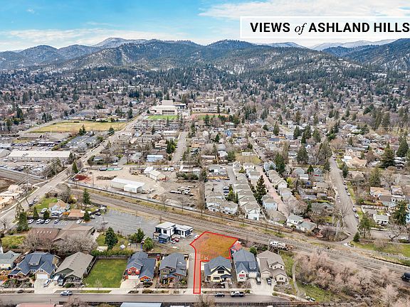 5th image of 1016 Clear Creek Dr
