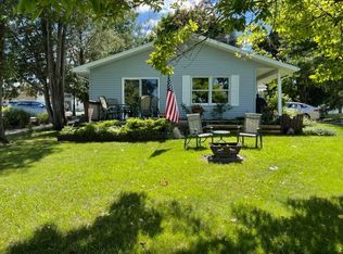 310 Lake Dr, Lakeview, MI 48850