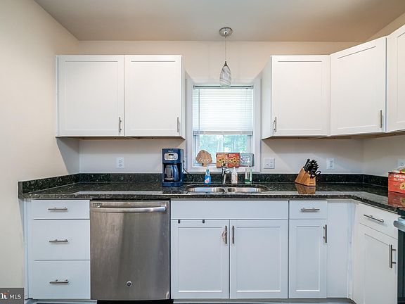 3rd image of 5340 Smith Dr