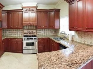 304 NE 7th Ave, Fort Lauderdale, FL 33301