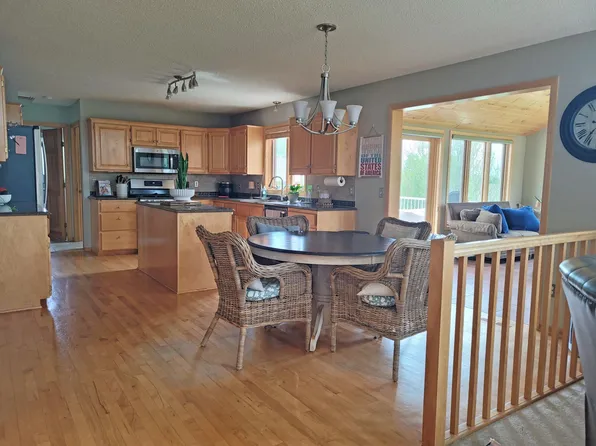 8005 Cedar St, Rockford, MN 55373