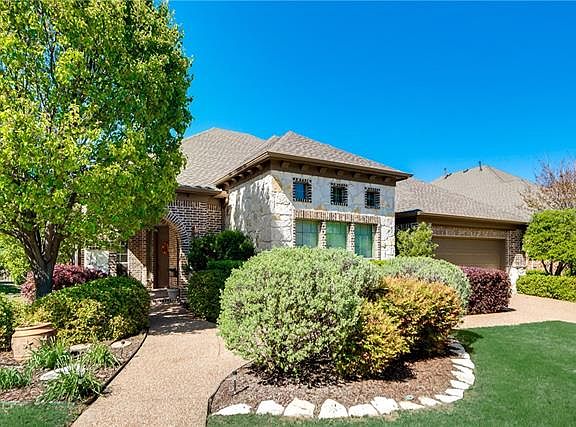 3rd image of 6700 Oak Hollow Ln