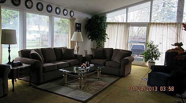 1st image of 3420 W Lincolnshire Blvd
