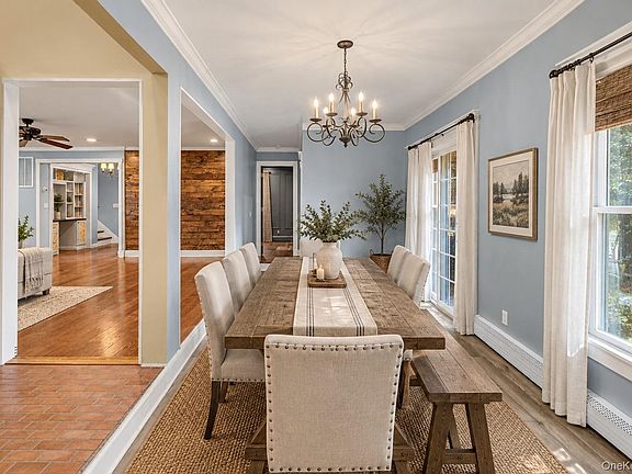 5th image of 62 Douglaston Road