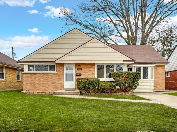 926 Suffolk Ave, Westchester, IL 60154