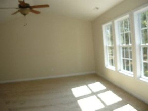 4th image of 1325 Lawrence Rd