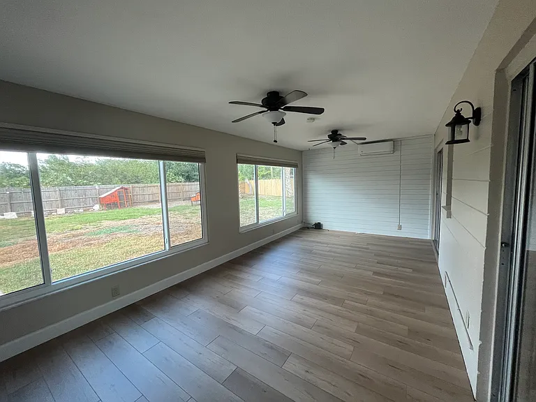 310 Dorchester Dr — Photo 26