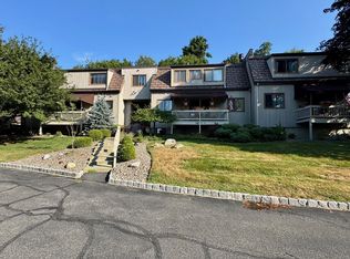 34 Sycamore Dr, Middletown, NY 10940