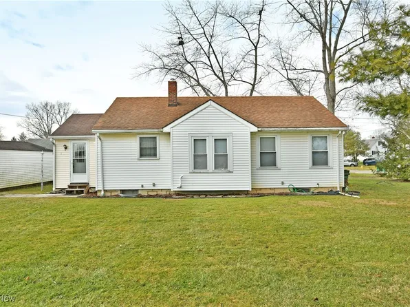 143 Marshall Ave W, Warren, OH 44483