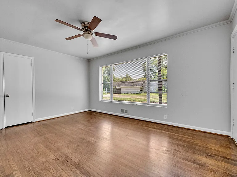 622 Jefferson Ave — Photo 15