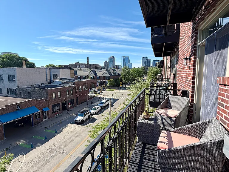 1515 N Van Buren St #403 — Photo 19