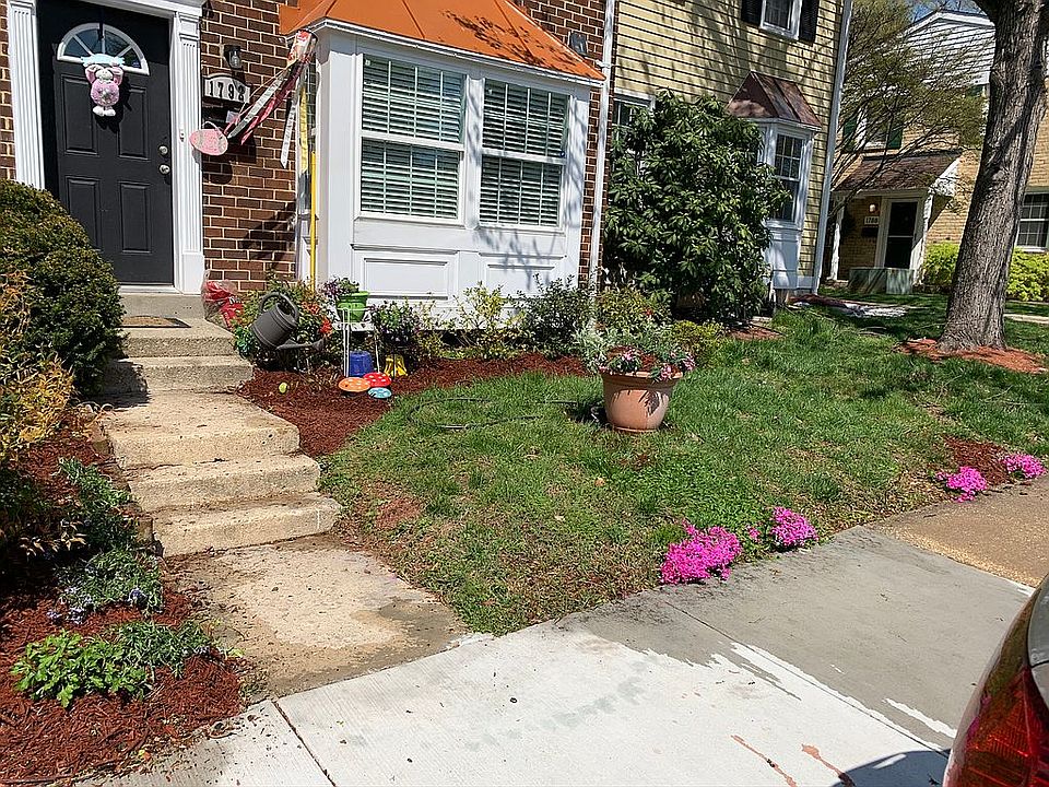 1st image of 1792 Sharwood Pl