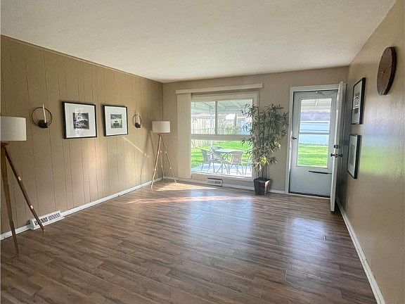 3rd image of 9541 Manorford Dr
