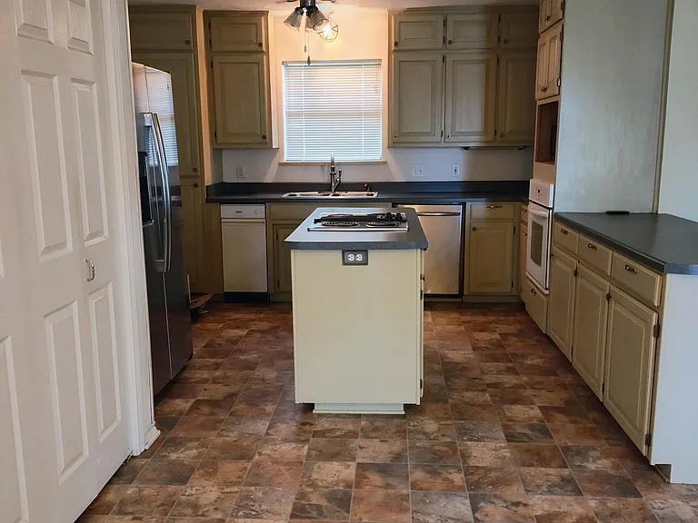 128 Moyer Ln — Photo 3
