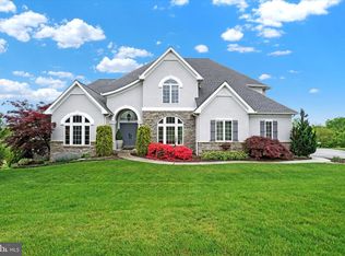 121 Livia Ln, Wrightsville, PA 17368