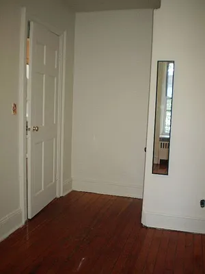 Rented by Frank Valvo Real Estate | media 19