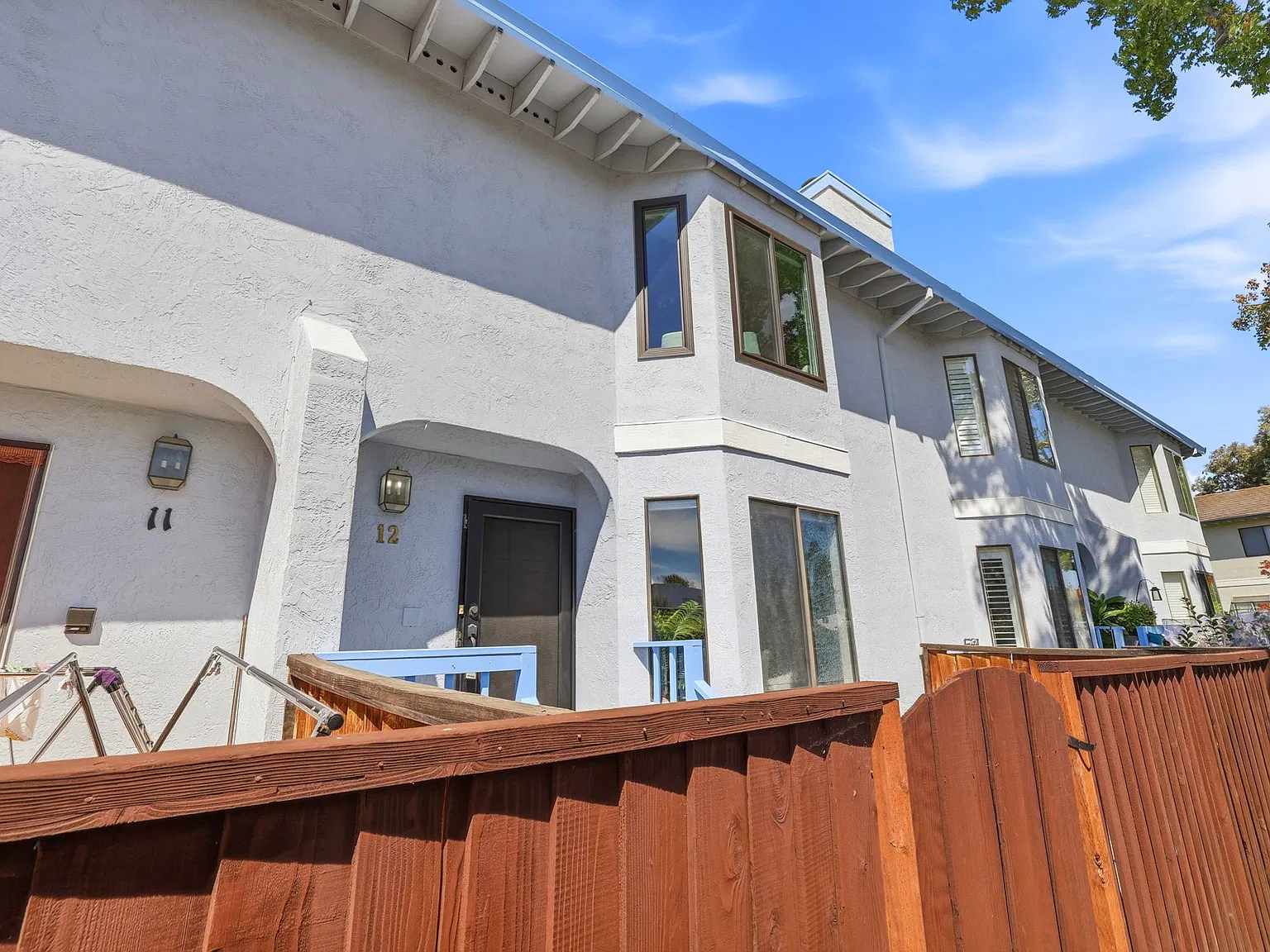 2 bed, 2.5 bath, 1470 sqft, $4,500 — Photo 2