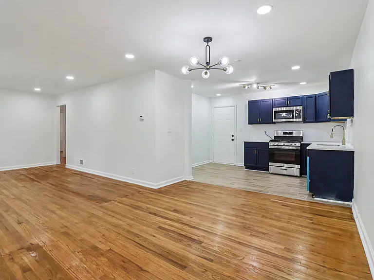 3159 Bobolink Dr — Photo 11