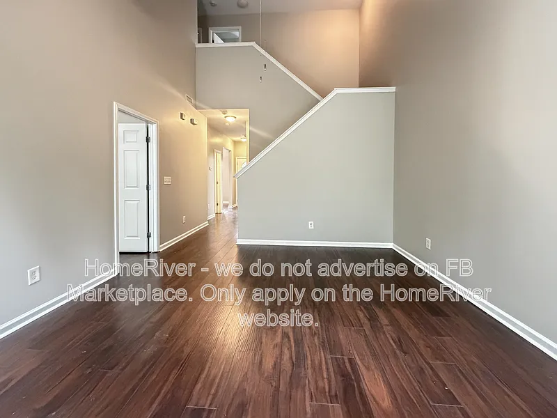 3 bed, 2.5 bath, 1494 sqft, $1,745 — Photo 2