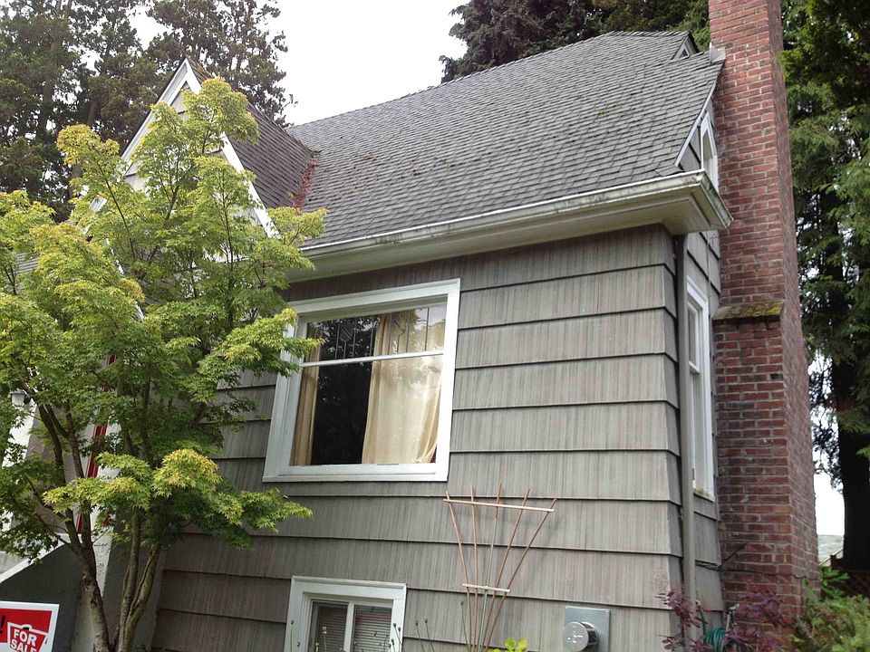 2nd image of 7553 Brooklyn Ave NE