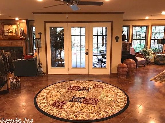 4th image of 2402 Forrest Park Dr