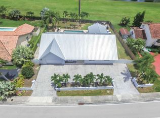 9425 SW 136th St, Miami, FL 33176