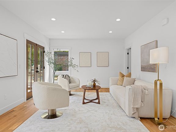 5th image of 2903 3rd Avenue N