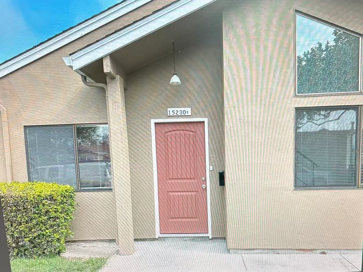1 bed, $2,000 — Photo 1