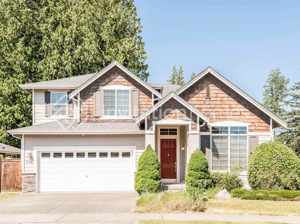 803 201st St SW, Lynnwood, WA 98036